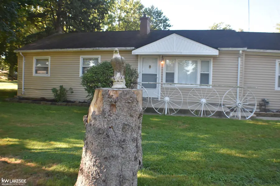 21360 Remick, Clinton Township, MI 48036 - #2