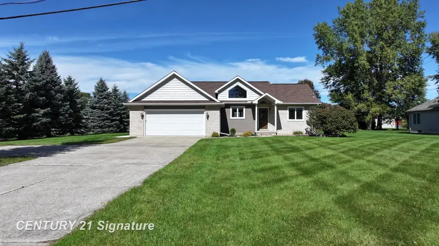 6434 W Farrand, Clio, MI 48420 - #2