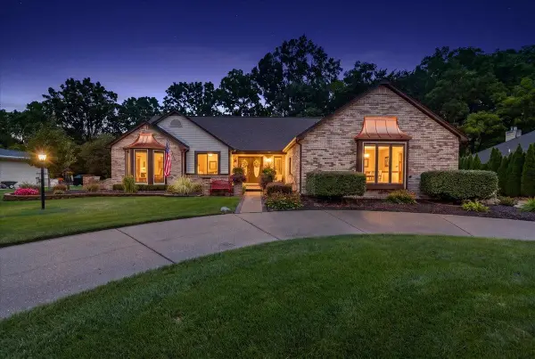 23811 Ronita, Macomb Twp, MI 48042