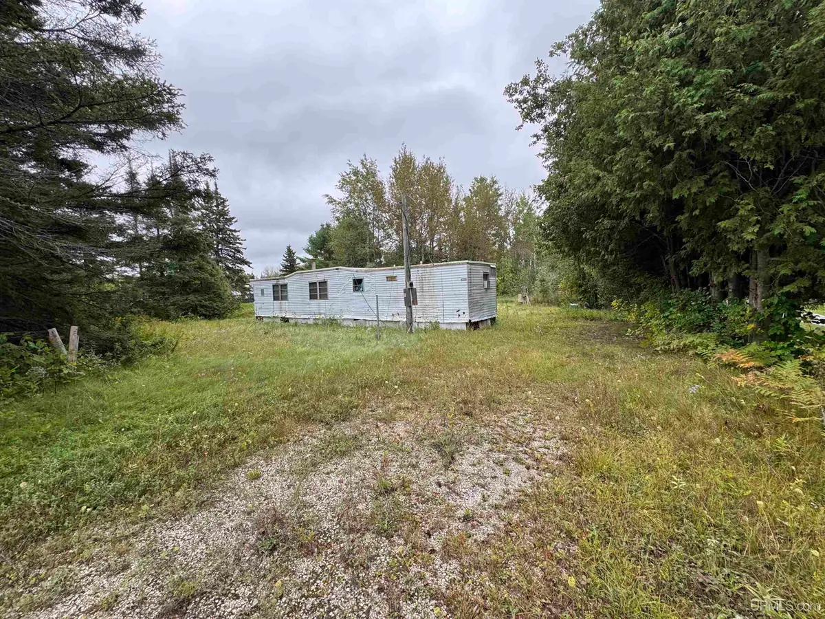 5939 Brampton 27.5, Gladstone, MI 49837 - #1