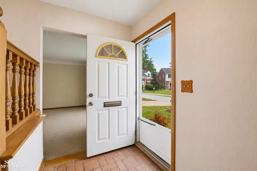 402 Roland, Grosse Pointe Farms, MI 48236 - #3