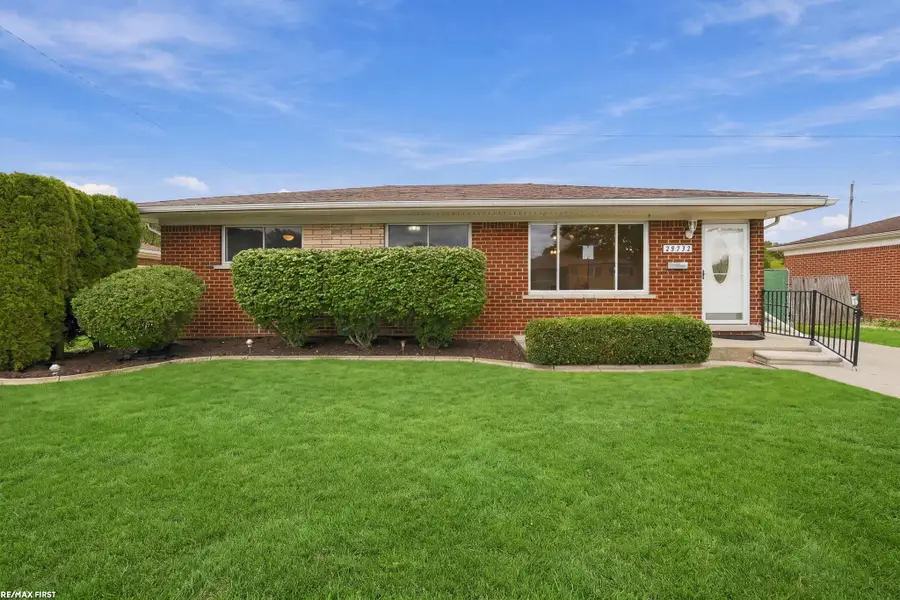 29732 Sutherland, Warren, MI 48088 - #3