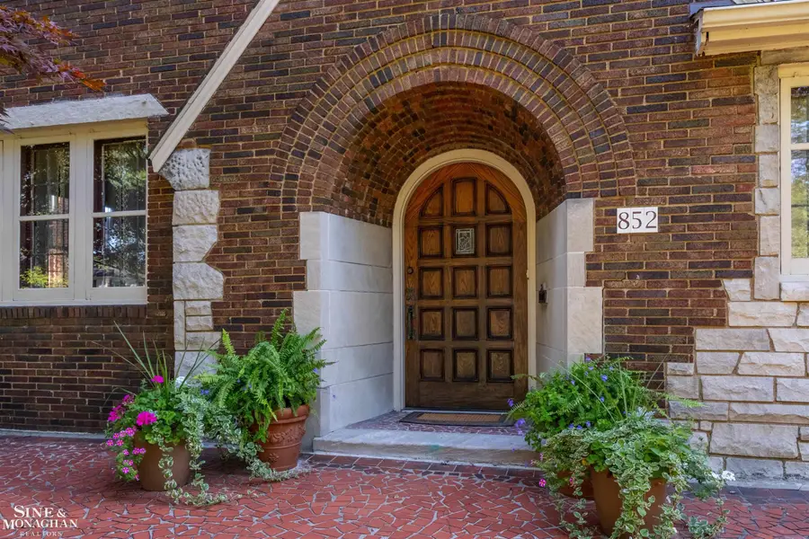 852 Whittier, Grosse Pointe Park, MI 48230 - #2