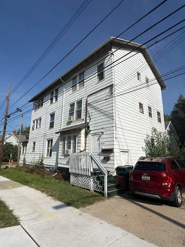 904 Seymour, Lansing, MI 48906