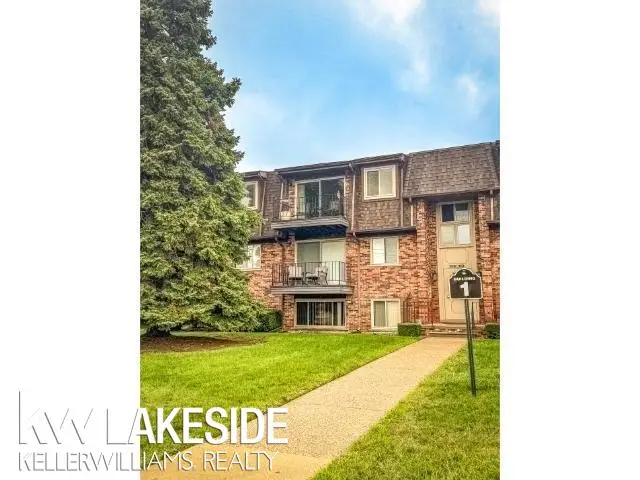 104 Riviera #6, Saint Clair Shores, MI 48080 - #1