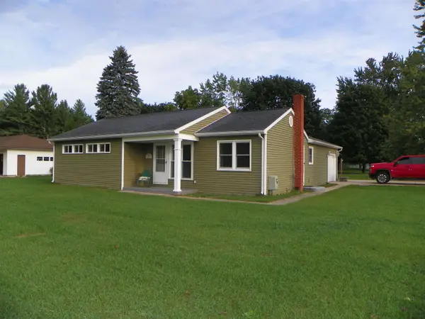 800 W 3rd, Gladwin, MI 48624
