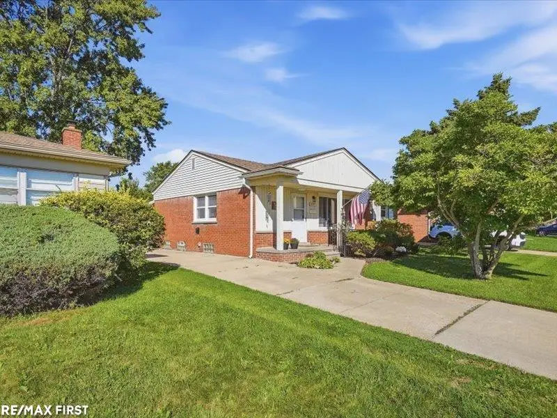 25747 Belleair, Roseville, MI 48066 - #2