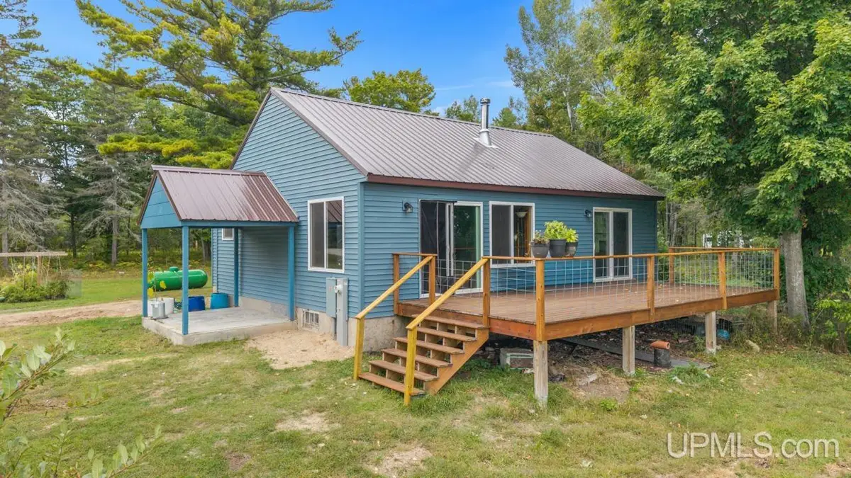8868 Ll, Rapid River, MI 49878 - #1