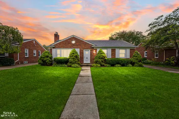 1023 Somerset, Grosse Pointe Park, MI 48230