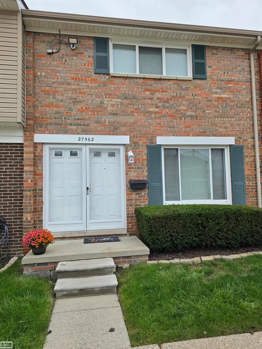27562 Concord, Warren, MI 48093 - #2