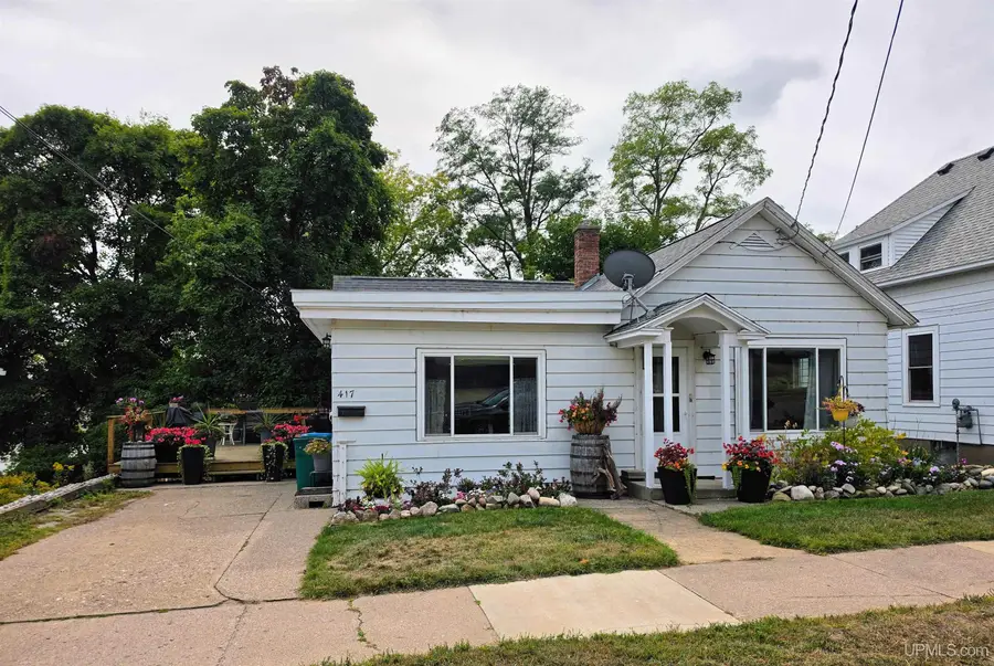 417 W Bluff, Marquette, MI 49855 - #2