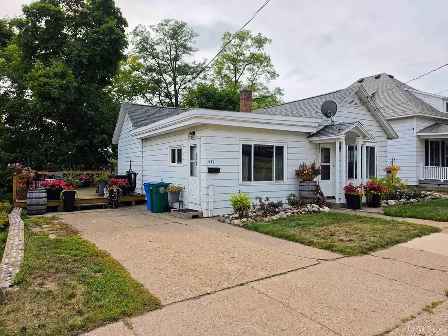 417 W Bluff, Marquette, MI 49855 - #3