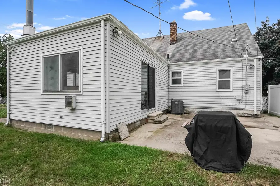804 N Vermont, Royal Oak, MI 48067 - #3