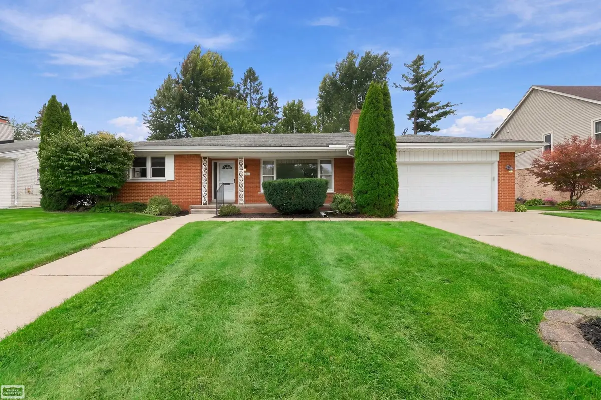 25445 Graceland, Dearborn Heights, MI 48125 - #1