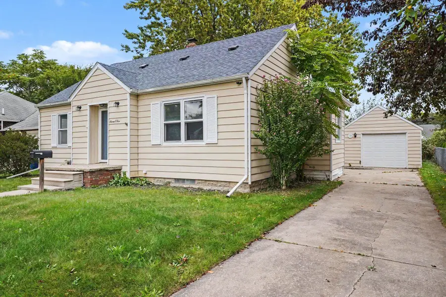 705 S Hampton, Bay City, MI 48708 - #3