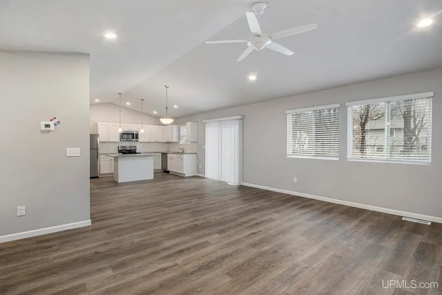 W5859 Springview, Norway, MI 49870 - #3