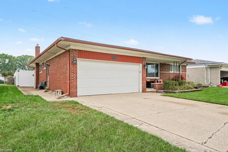 28531 Flanders, Warren, MI 48088 - #2