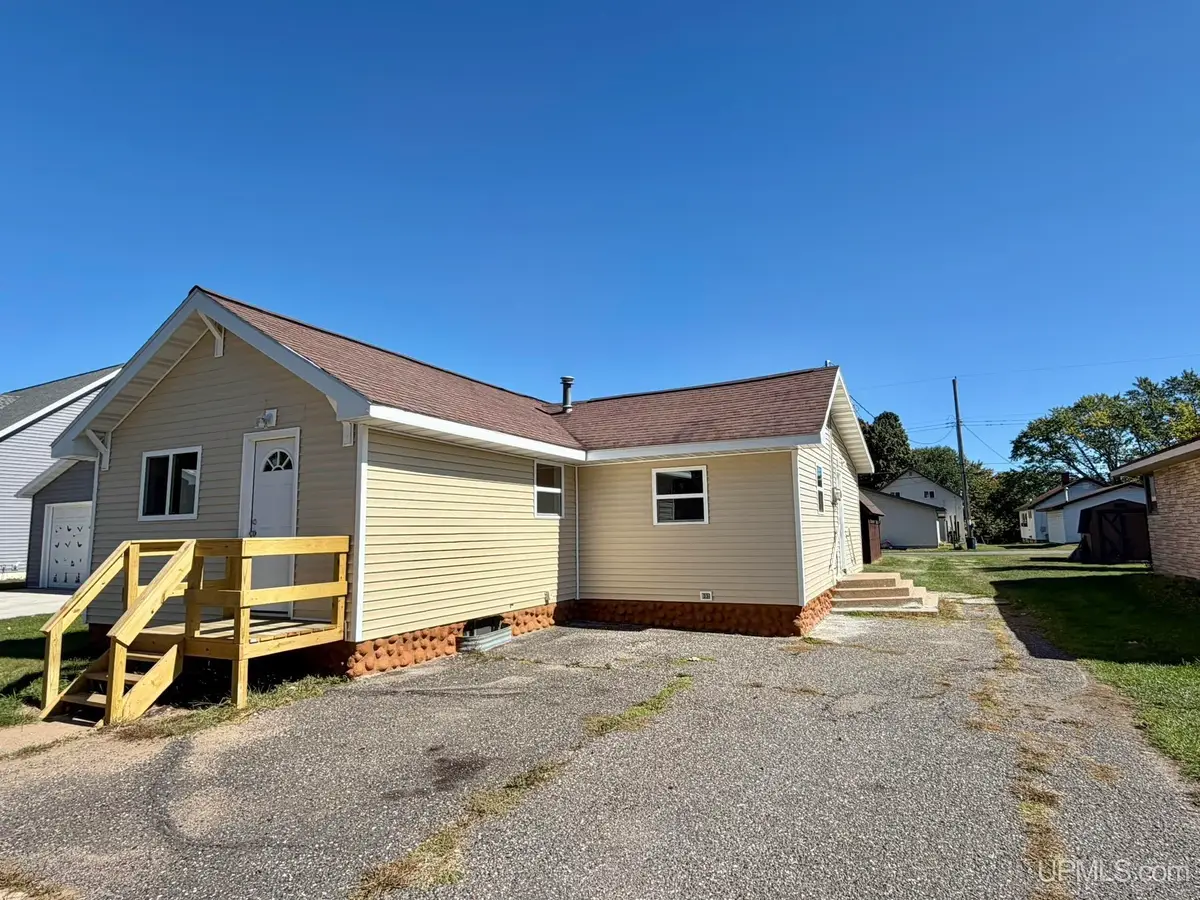 213 Hemlock, Kingsford, MI 49802 - #1