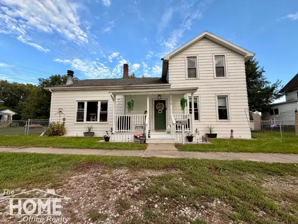 226 N Chapman, Chesaning, MI 48616