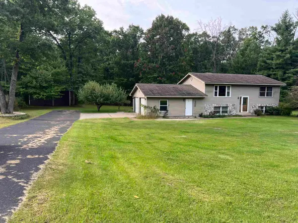 1140 E Townline Lake, Harrison, MI 48625