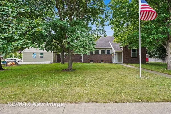 640 E Saginaw, Breckenridge, MI 48615