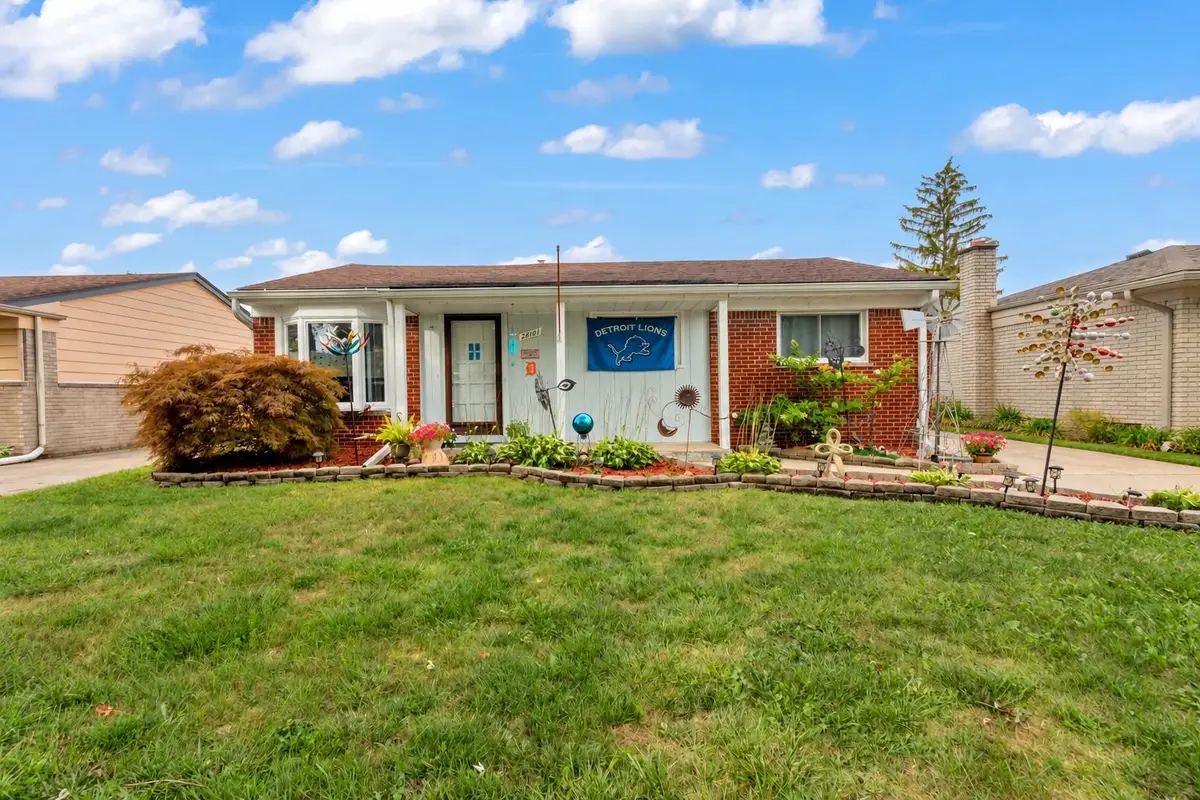 28101 Nieman, Saint Clair Shores, MI 48081 - #1