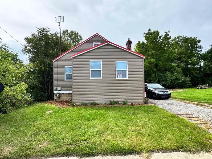 914 E Carpenter, Flint, MI 48505 - #2