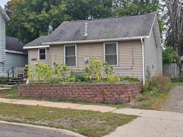 307 W Clark, Negaunee, MI 49866