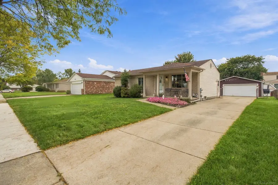 35537 Connecticut, Sterling Heights, MI 48310 - #2