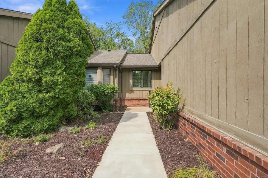 9994 Hawthorne Glen, Grosse Ile, MI 48138 - #3