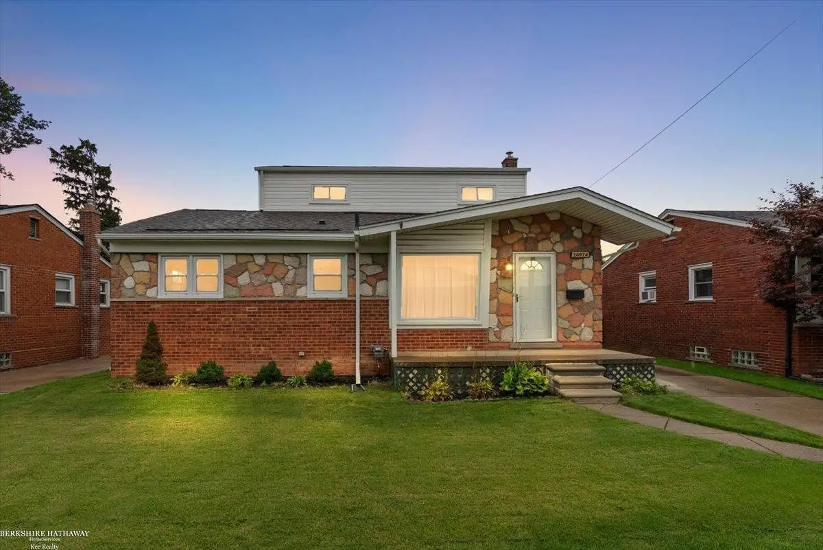 28924 Hughes, Saint Clair Shores, MI 48081 - #1