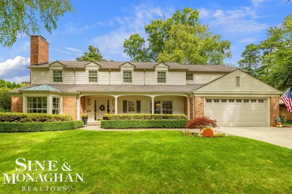 44 N Deeplands, Grosse Pointe Shores, MI 48236