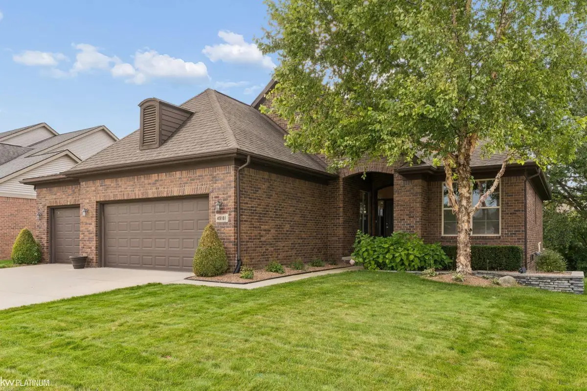 49181 Mustang, Macomb, MI 48042 - #1