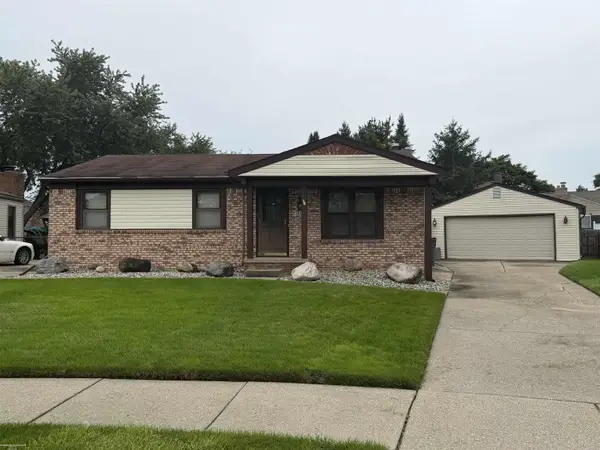 16079 Touraine, Clinton Township, MI 48038