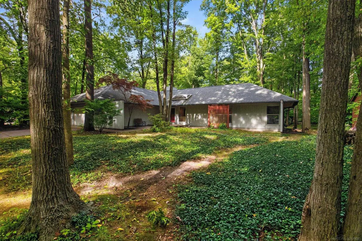 4410 Partridge, Midland, MI 48640 - #1