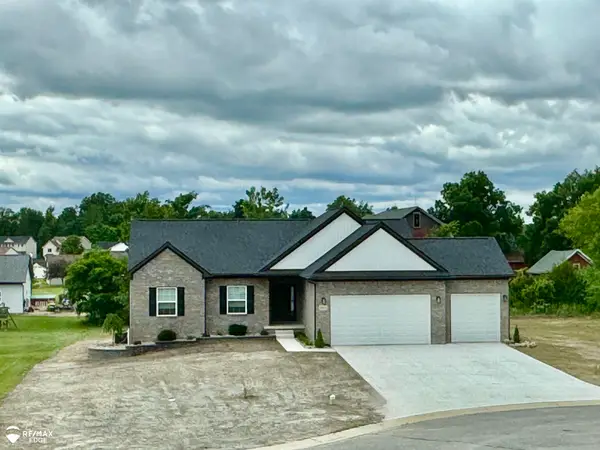 8317 Peninsula, Grand Blanc, MI 48439