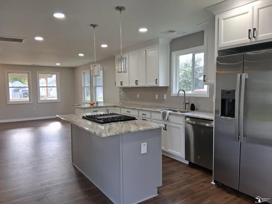3019 8th, Monroe, MI 48162 - #2