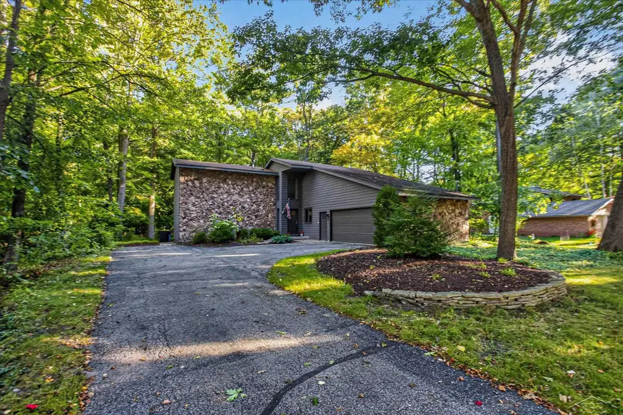 3812 Woodside, Midland, MI 48640 - #2