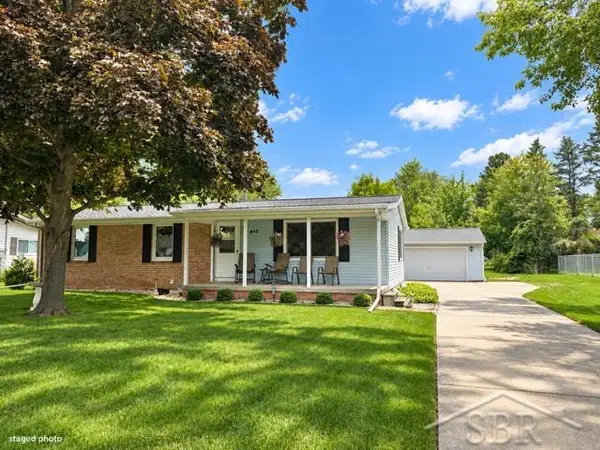 845 Roeser, Freeland, MI 48623