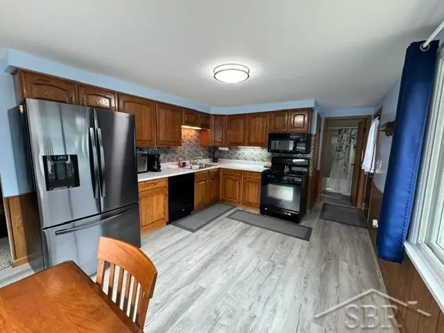 845 Roeser, Freeland, MI 48623 - #3