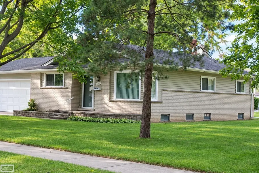 23927 Demley, Clinton Township, MI 48035 - #2