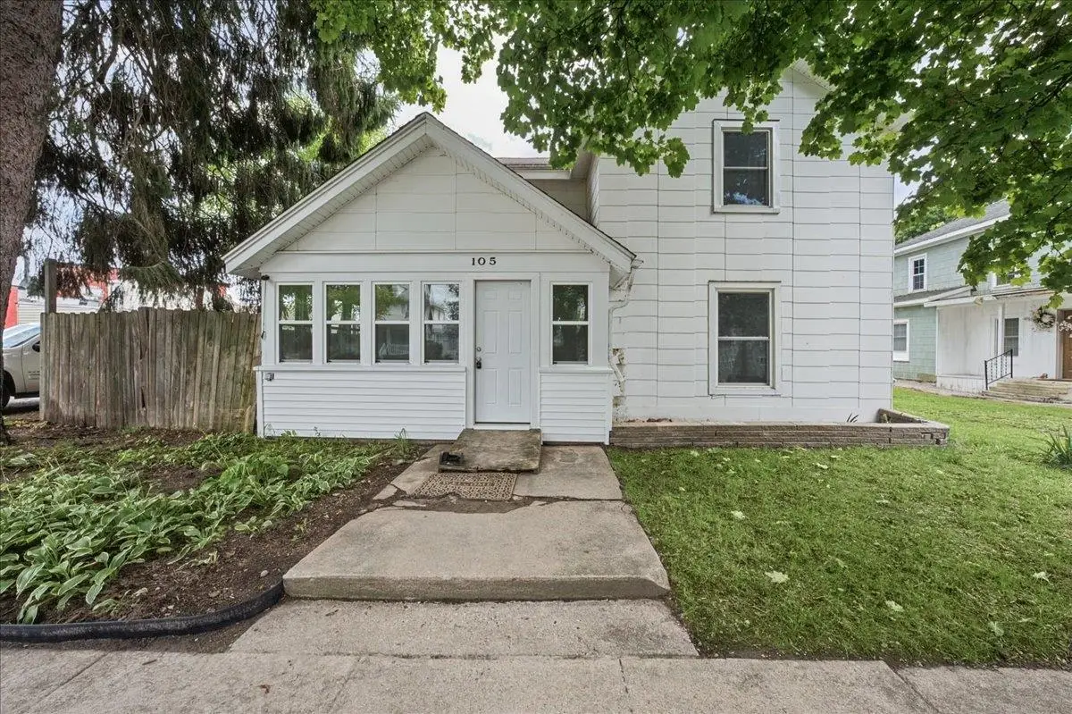 105 S Shiawassee, Bancroft, MI 48414 - #1