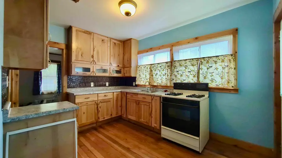 522 Ryan, Owosso, MI 48867 - #2