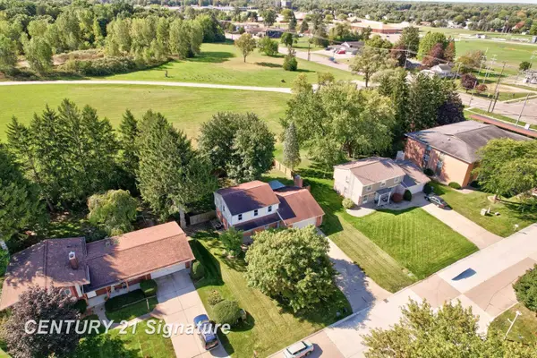 4925 Century, Saginaw, MI 48638