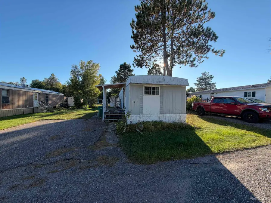 W3905 Pine Mountain, Iron Mountain, MI 49801 - #2