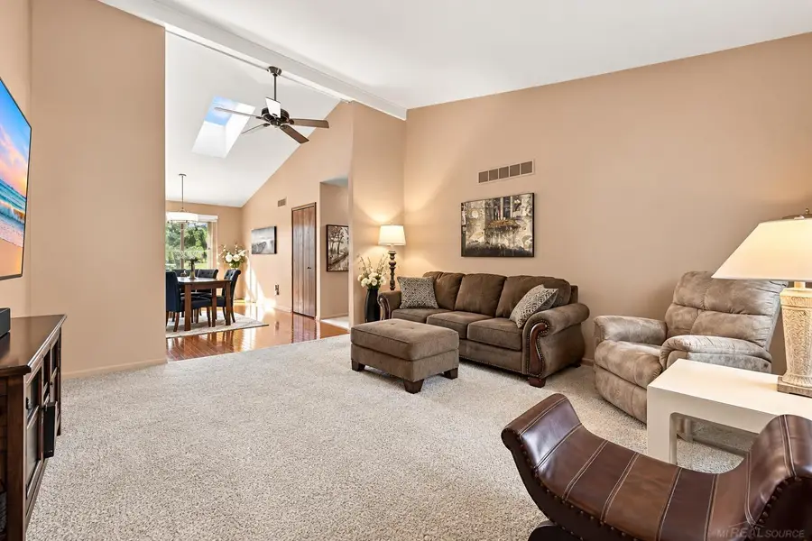 15880 N Magnolia, Clinton Township, MI 48038 - #2