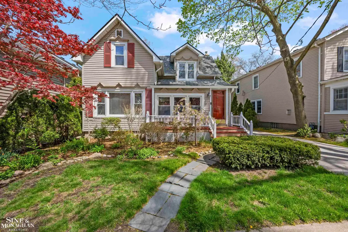 190 Lakeview, Grosse Pointe Farms, MI 48236 - #1