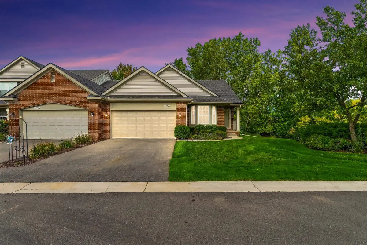 6374 Club, Grand Blanc, MI 48439 - #1