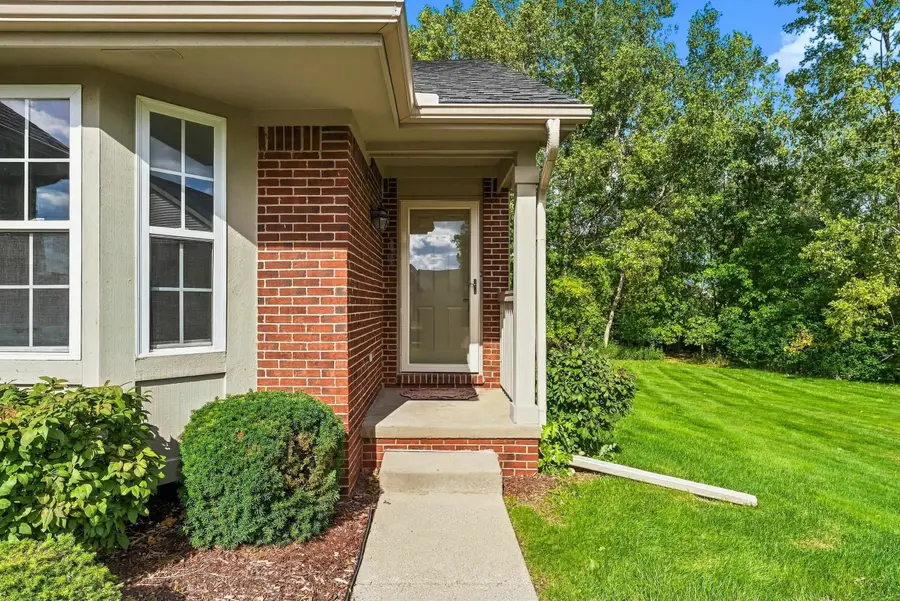 6374 Club, Grand Blanc, MI 48439 - #3