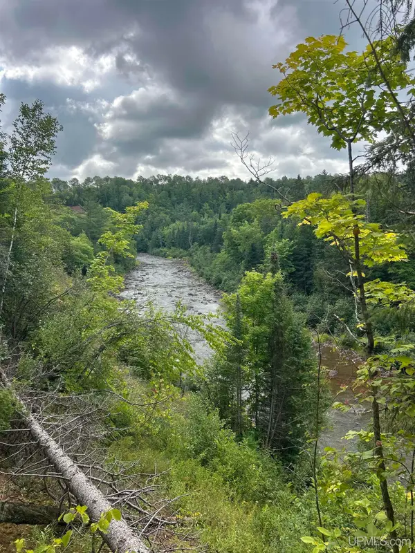 TBD Victoria, Ewen, MI 49925